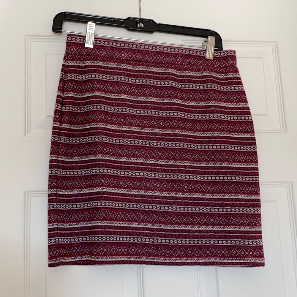 Alter’d State mini skirt. Size small. Elastic waist.